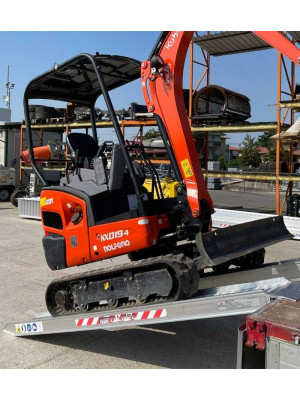 Paire de rampes de chargement M115/125 - jusqu'à 4,5T vue latérale
