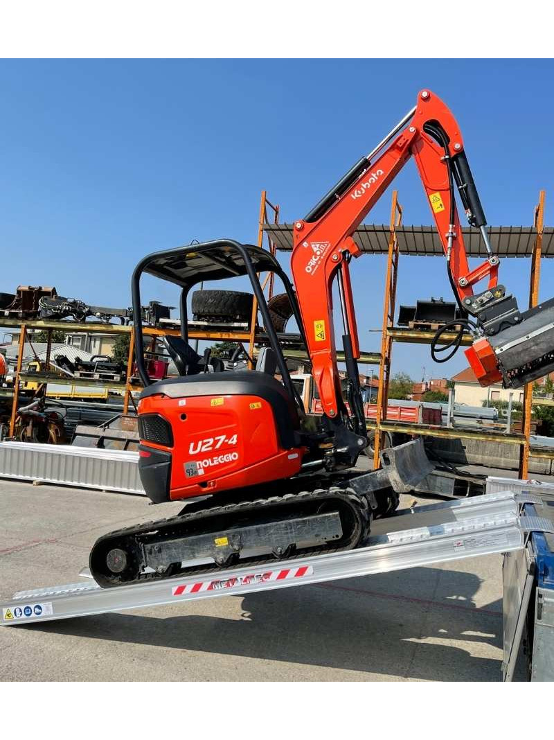 Paire de rampes de chargement M140/150 - jusqu'à 6,8T vue latérale