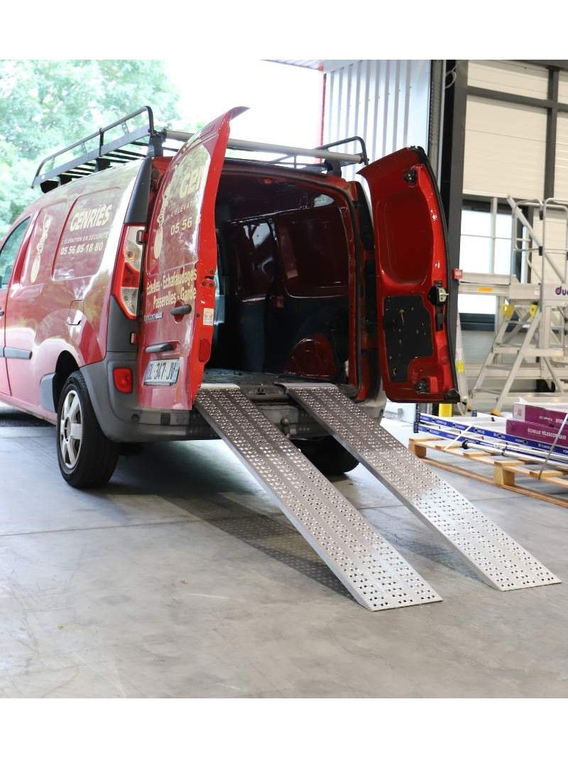 Paire de rampes de chargement HS (largeur 22cm) - jusqu'à 500kg mise en situation