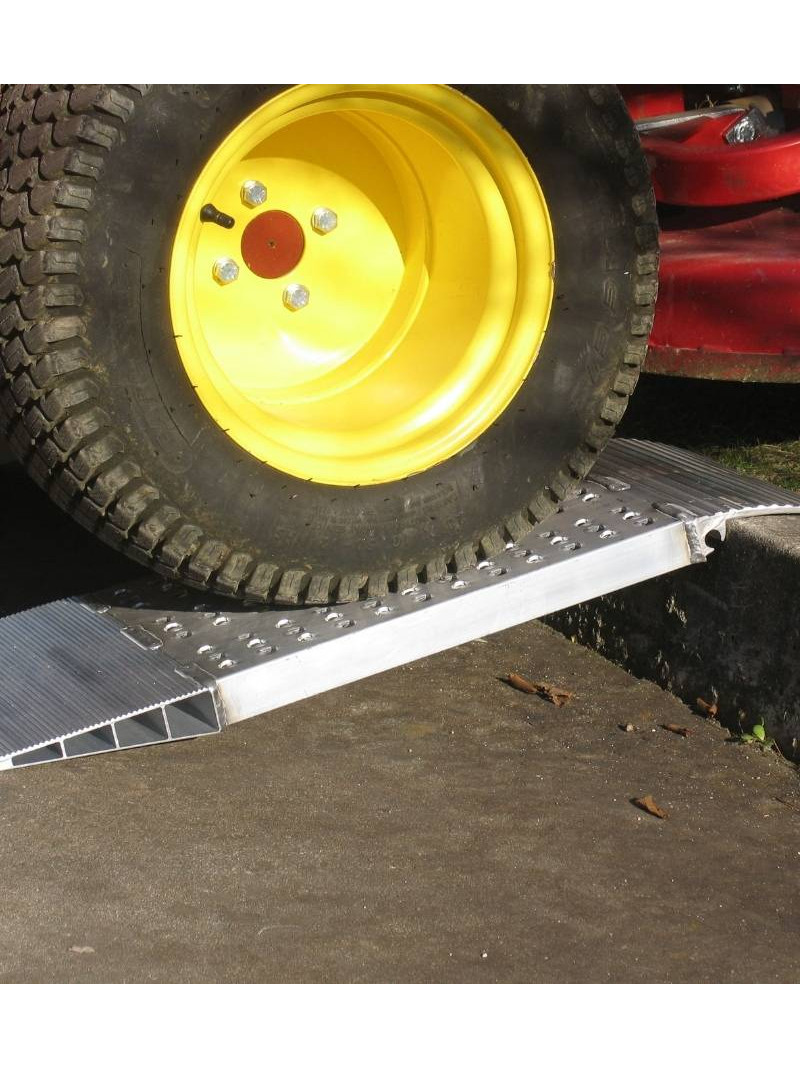 Paire de rampes de chargement trottoirs & bordures M040 - plan latéral