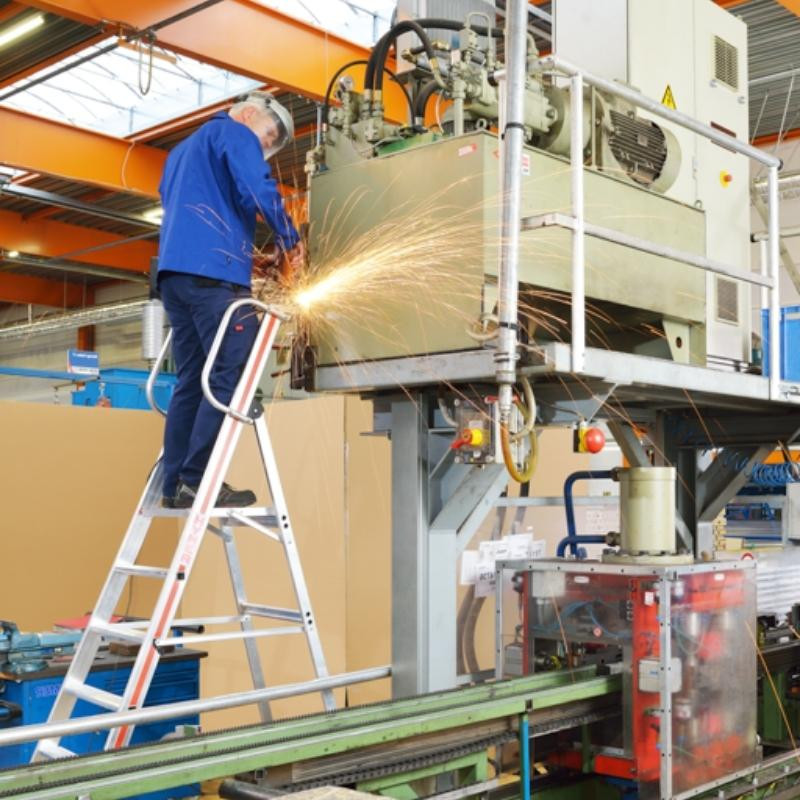 Escabeaux : Utilisation intensive - Hauteur plateforme 1 à 2 m