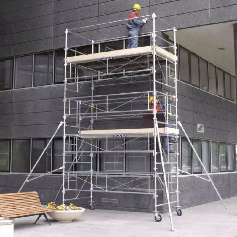 Échafaudage roulant aluminium : Longueur plateau 2 à 3 m - Hauteur plateau 4 à 5 m